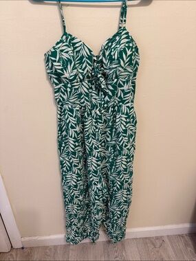 Green Leaf Print Spaghetti Strap Jumpsuit
